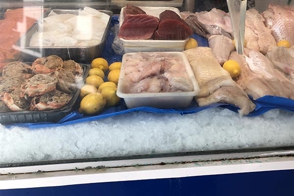 POISSONNERIE YDIER Poissonnerie Les Sables Olonne Vente04